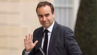 Tổng thống Pháp tái bổ nhiệm ông Sébastien Lecornu làm Thủ tướng