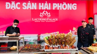 Nhiều gian hàng đạt doanh thu hàng trăm triệu đồng trong ngày thứ 3 của Hội chợ Mùa Xuân 2026