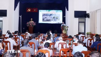 Phấn đấu ít nhất 50% lượt cán bộ Mặt trận được bồi dưỡng kiến thức hằng năm