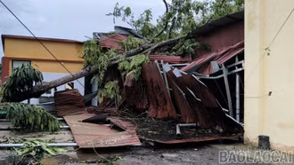 Dông lốc gây thiệt hại khoảng 5 tỷ đồng tại xã Thượng Bằng La 