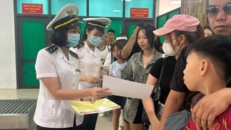 Lá chắn y tế nơi cửa khẩu vùng Tây Bắc