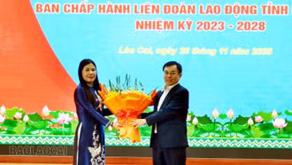 Đồng chí Nguyễn Thị Bích Nhiệm được bầu giữ chức Chủ tịch Liên đoàn Lao động tỉnh Lào Cai nhiệm kỳ 2023 - 2028