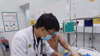 Phụ huynh cần tăng cường biện pháp phòng bệnh hô hấp cho trẻ khi vào mùa