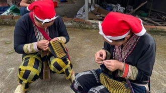 Trang phục của người Dao Đỏ, Tả Phìn trong dòng chảy công nghiệp văn hóa