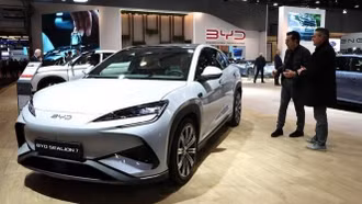 Trung Quốc tiến sát ngôi đầu trong cuộc đua chuyển đổi xe điện