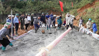 Bí thư Tỉnh ủy Trịnh Việt Hùng khen phường Sa Pa trong “Chiến dịch 100 ngày đêm”