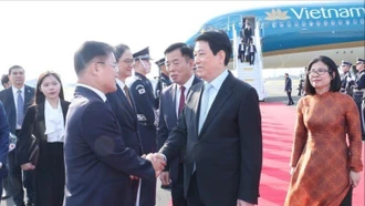 Chủ tịch nước Lương Cường đến Hàn Quốc, bắt đầu chương trình dự APEC 2025