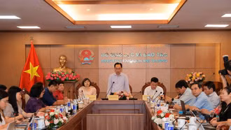 Giải báo chí Vì sự nghiệp Giáo dục Việt Nam nhận bài dự thi đến hết 30/9