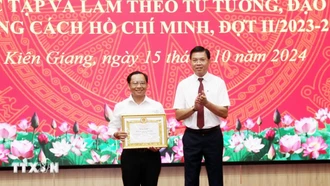 Phát huy vai trò của báo chí trong đấu tranh bảo vệ nền tảng tư tưởng của Đảng