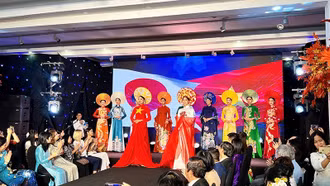 'Sứ giả' gắn kết văn hóa và du lịch