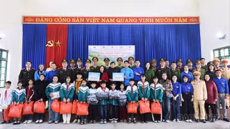 Đông ấm vùng cao Bát Xát - lan tỏa yêu thương, tiếp bước em đến trường