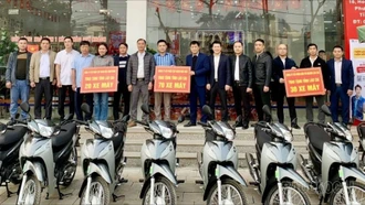 UBND tỉnh Lào Cai huy động doanh nghiệp hỗ trợ 120 xe máy phục vụ mô hình chính quyền địa phương 2 cấp