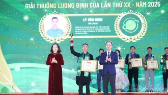 Lý Văn Minh - đại diện duy nhất của Lào Cai nhận Giải thưởng Lương Định Của 2025