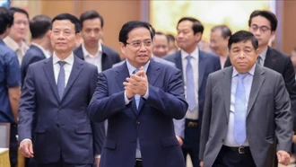 Thủ tướng: Kinh tế số là động lực, xã hội số là nền tảng, con người là trung tâm