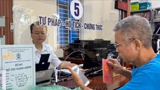 Không cần xuất trình bản chính, bản sao các giấy tờ đã tích hợp trên VNeID khi chứng thực