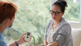 Huyết áp tăng trong mùa lạnh: Hiểu đúng để phòng ngừa hiệu quả