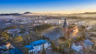 Du lịch Tết 2025: Top điểm đến được du khách Việt yêu thích trong và ngoài nước