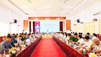 Sở Xây dựng làm việc với Đảng bộ phường Nghĩa Lộ và Cầu Thia