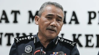 Chìm tàu chở 100 người ngoài khơi biên giới Malaysia - Thái Lan