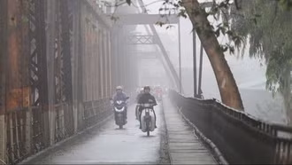 Nguyên nhân khiến nồm ẩm ở miền Bắc đến sớm bất thường