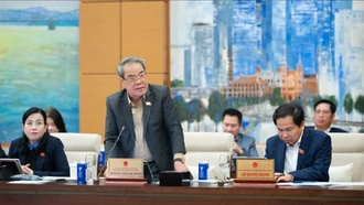 Cử tri và nhân dân bày tỏ tin tưởng vào sự lãnh đạo của Đảng đưa đất nước trở thành quốc gia phát triển, hùng cường, thịnh vượng