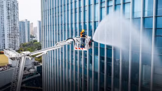 Trung Quốc rà soát các toà nhà cao tầng sau vụ cháy ở Hong Kong