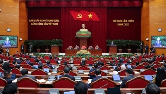 Thông cáo báo chí ngày làm việc thứ nhất Hội nghị Trung ương 15, khóa XIII