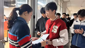 Các kỳ thi riêng tăng nhiệt từ tháng 3