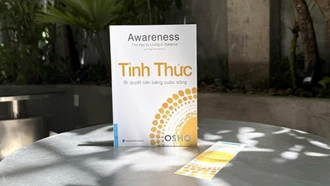 “Tỉnh thức” - Cuốn sách khiến độc giả tự vấn: Ta đang sống hay chỉ tồn tại?