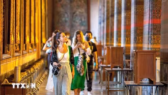 Thái Lan hoãn thực hiện thu phí nhập cảnh đến đầu năm 2026