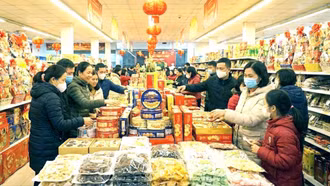 Hàng hóa Tết trong nước khẳng định vị thế thời điểm cận Tết Nguyên đán