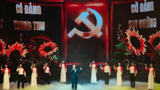 Anh Tú "Voi Bản Đôn" gây bất ngờ khi sáng tác ca khúc về Đảng quang vinh