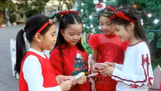 Giáng sinh là dịp để yêu thương và sẻ chia