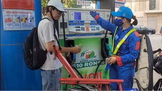 Khách hàng ngày càng tin dùng xăng E10 vì lợi ích môi trường