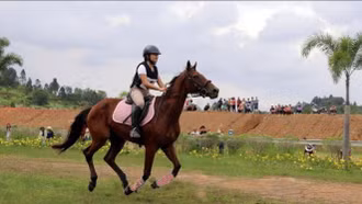 Giải cưỡi ngựa thể thao không chuyên lần đầu tiên ở Việt Nam