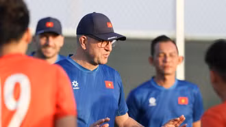 HLV Cristiano Roland: 'U17 Việt Nam sẽ vào trận như bước vào chung kết'