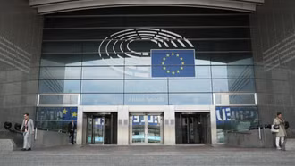 EU thông qua đề xuất mua tín chỉ quốc tế bù trừ phát thải