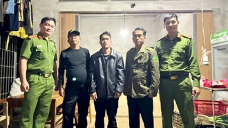 Công an xã Bát Xát giúp người dân đi lạc trở về với gia đình