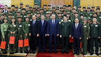 Tổng Bí thư gặp mặt đại biểu tiêu biểu tham gia bảo vệ an ninh trật tự ở cơ sở