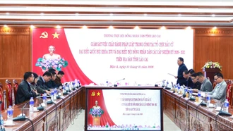 Đoàn giám sát của Thường trực HĐND tỉnh kiểm tra công tác chuẩn bị bầu cử tại xã Mậu A