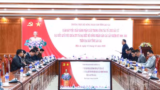 Đoàn giám sát của Thường trực HĐND tỉnh kiểm tra công tác chuẩn bị bầu cử tại xã Mậu A