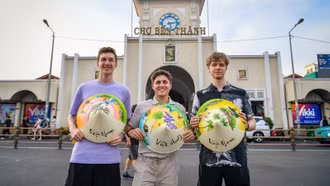 Việt Nam là điểm đến yêu thích dịp cuối năm của các gia đình khắp châu Á và thế giới