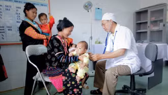 Việt Nam đạt được nhiều tiến bộ trong việc nâng cao tỷ lệ tiêm chủng cho trẻ em