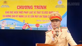 Hơn 700 học sinh Trường THPT số 2 Bát Xát được tuyên truyền pháp luật và thực hành lái xe an toàn