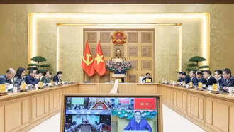 Thủ tướng Phạm Minh Chính: Cùng với xây, sửa nhà, cần hỗ trợ người dân bị thiên tai vật dụng, thiết bị thiết yếu