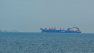 Mỹ tăng sức ép để Iran mở lại eo biển Hormuz