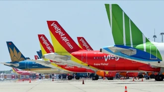 Hàng không Việt đứng trước “bão giá nhiên liệu”, chuẩn bị tăng phí bay quốc tế