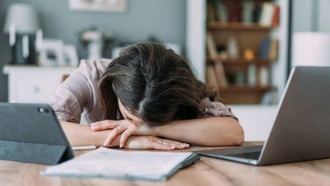 Vì sao càng sống tiện nghi, con người lại càng dễ mệt mỏi?