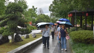 Trung Quốc thí điểm cho người nước ngoài đăng ký lưu trú trực tuyến