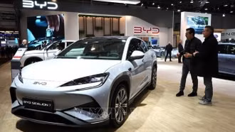 Giá nhiên liệu leo thang, nhu cầu xe điện tại Australia tăng vọt